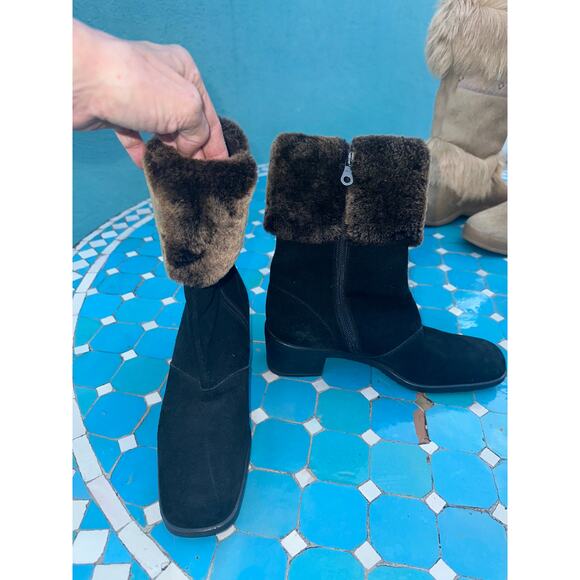 SALVATORE FERRAGAMO BLACK FUR TRIMMED SUEDE BOOTS 7.5N - Picture 4 of 7